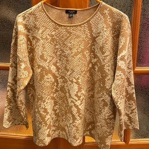 NWT Ann Taylor Factory camel and off white snakeskin boxy 3/4 sleeve sweater XS